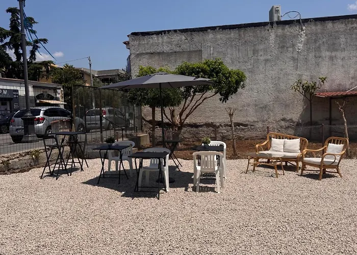 Cesarano House 3*